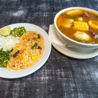 Caldo de Res